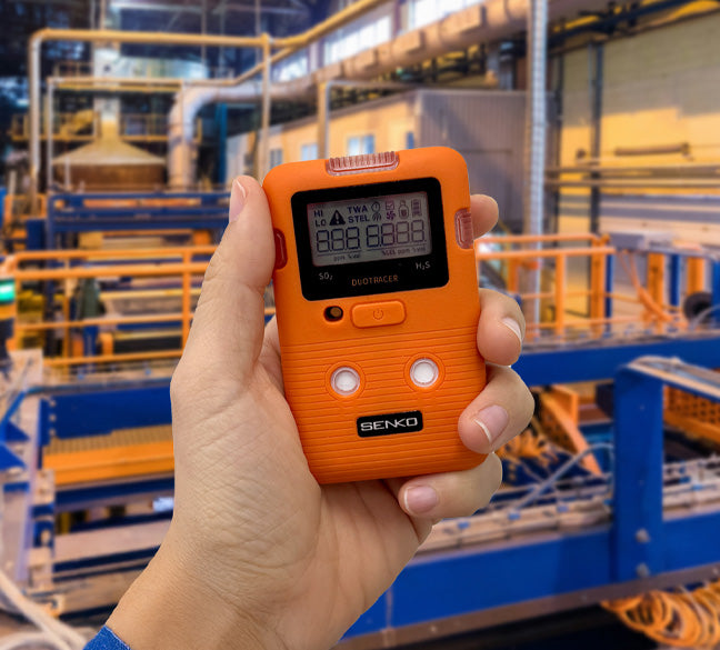 SENKO-DUO-TRACER-dual-gas-detector,-rear-view