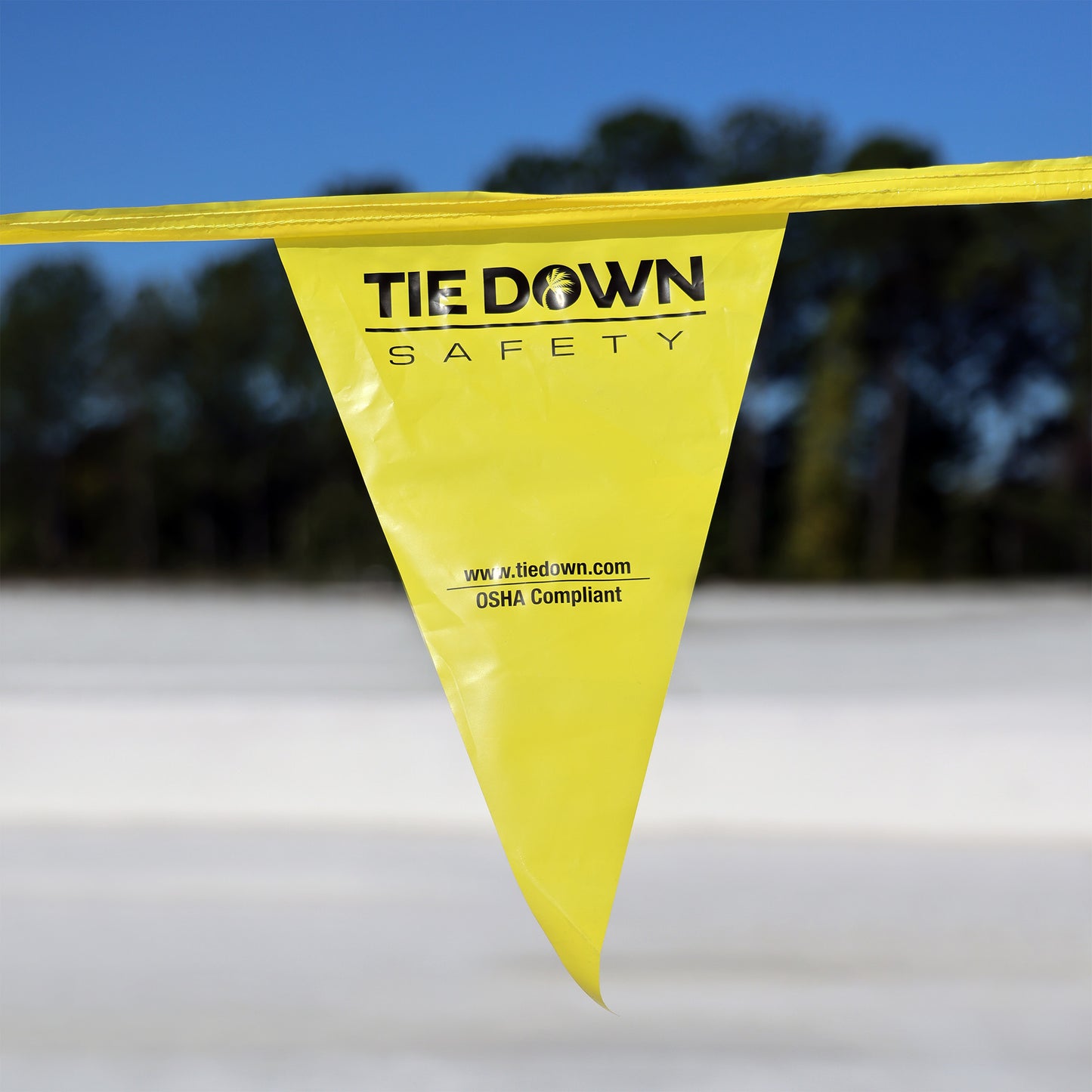 Tie Down 65002 Warning Line System w/ 100 ft. of Pennants and 4 Support Legs