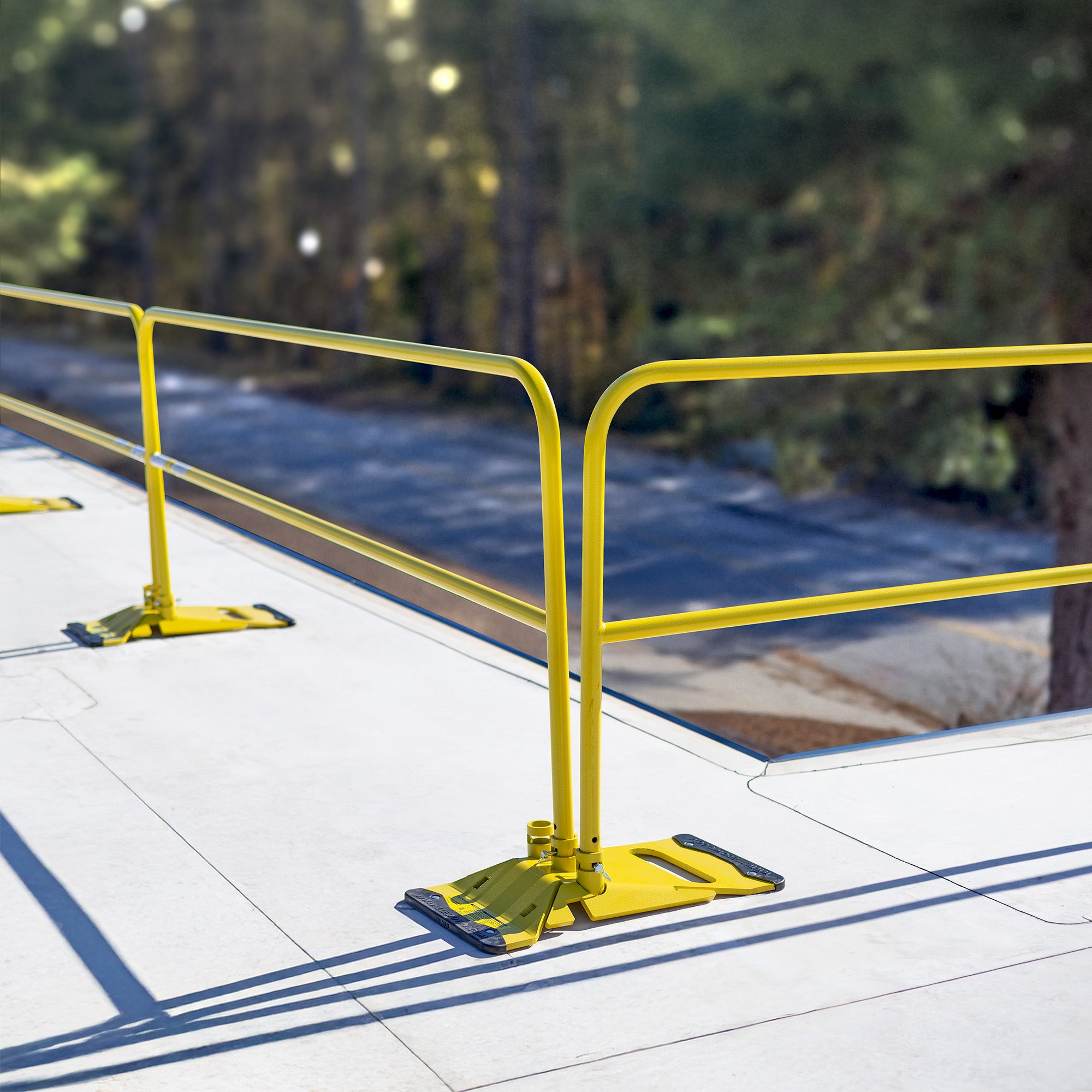Tie-Down-70762-Stack-Pallet-Kit---11-Yellow-10-ft.-Guardrails-&-12-Socket-Bases