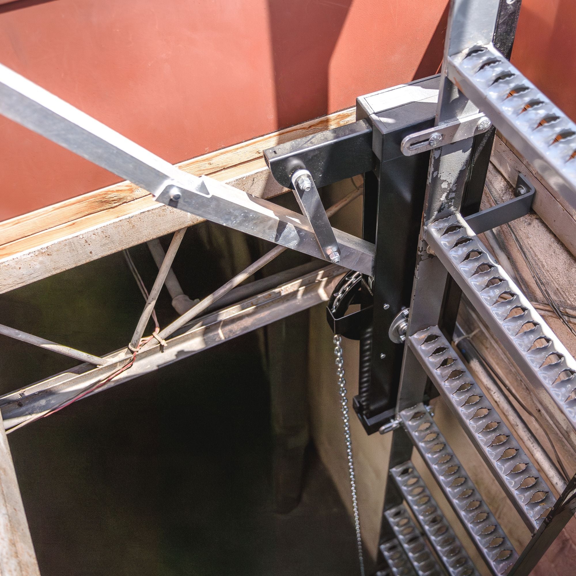 73057-Tie-Down-Engineering-Hatch-Mate-|-Universal-Roof-Access-Hatch-System-|-Roofing-Hatch-Safety-Tools