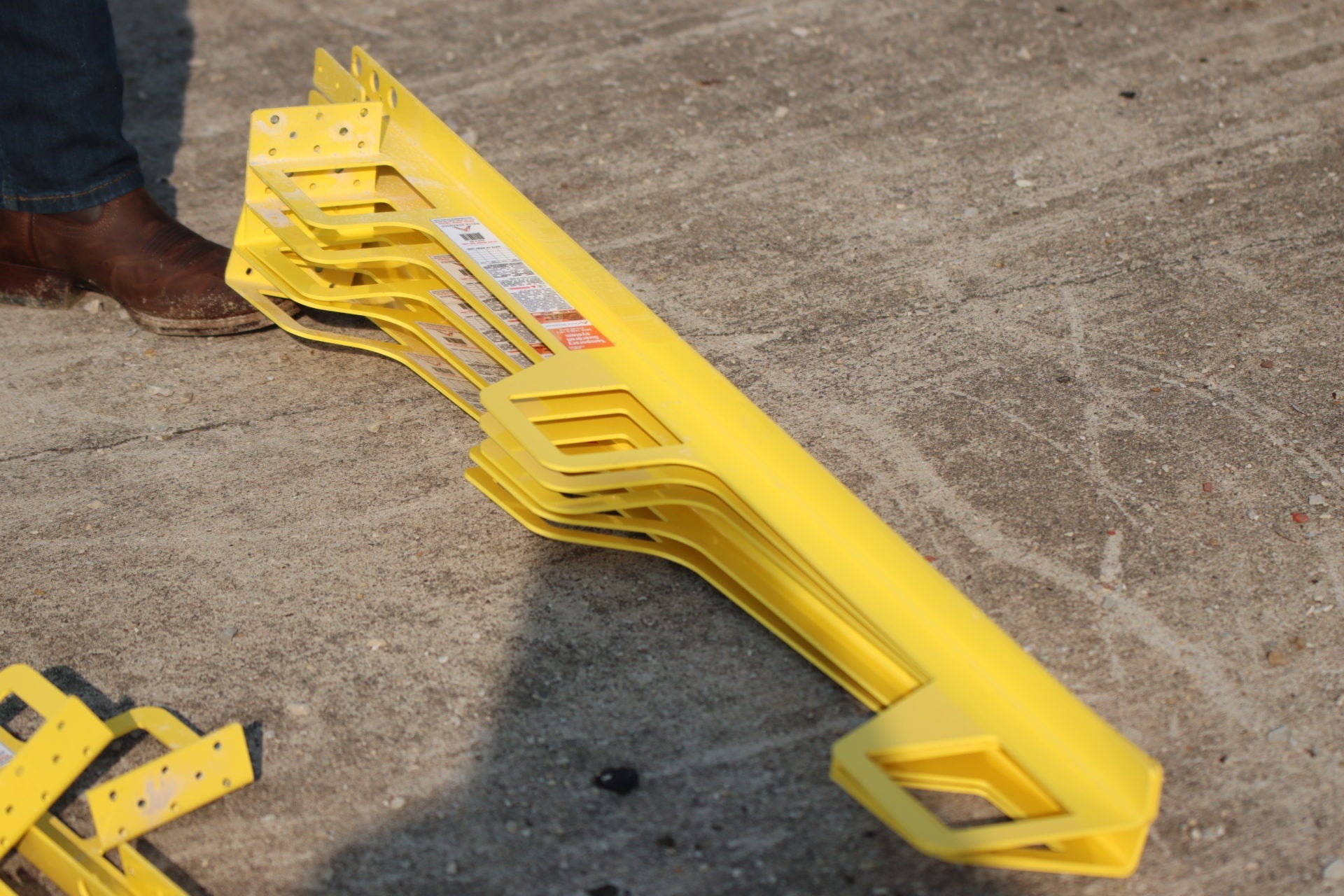 Temporary-Guardrail-Post